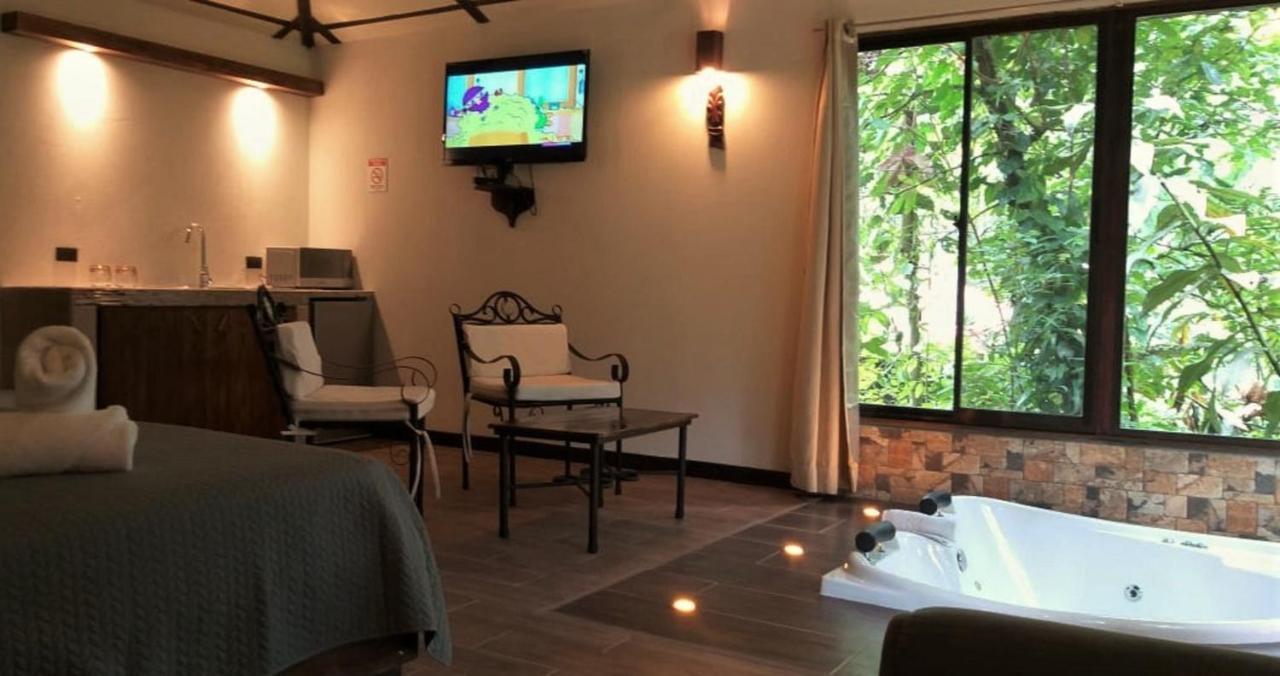 Tropical Suites & Villas Ла Фортуна Экстерьер фото